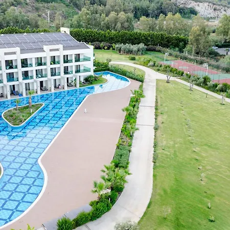 Korumar Ephesus & 库萨达斯